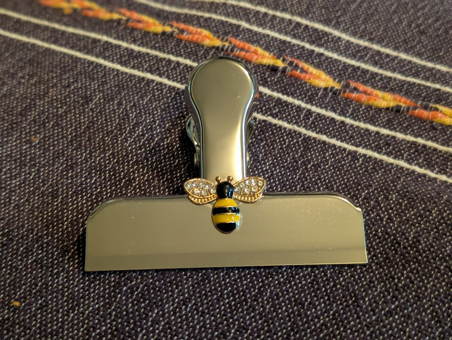 Busy Bee ClipDazzle™ Magnetic Clip – Choose Your Finish