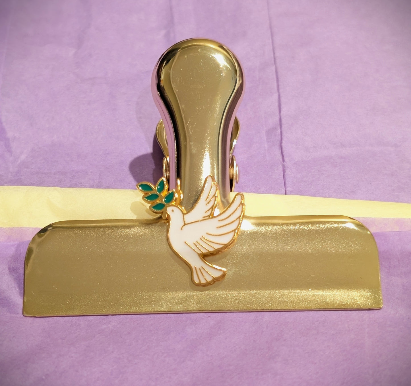 Peace Dove ClipDazzle™ Magnetic Clip – Choose Your Finish