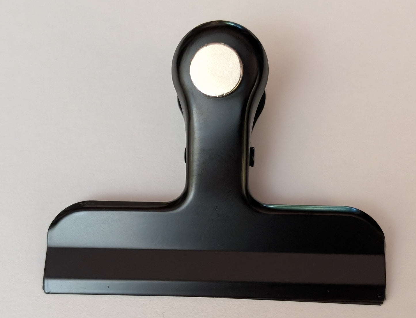 Red Apple ClipDazzle™ Magnetic Clip – Choose Your Finish