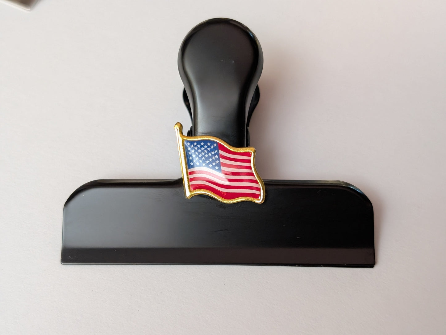 American Flag ClipDazzle™ Magnetic Clip – Choose Your Finish